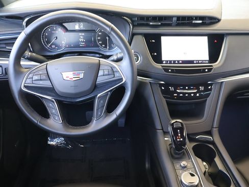 Used 2024 Cadillac XT5 Premium Luxury FWD image 14