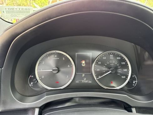 Used 2022 Lexus IS 300 w/ Premium Package RWD image 15