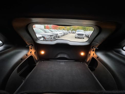 Used 2022 Jeep Grand Cherokee Laredo X image 35