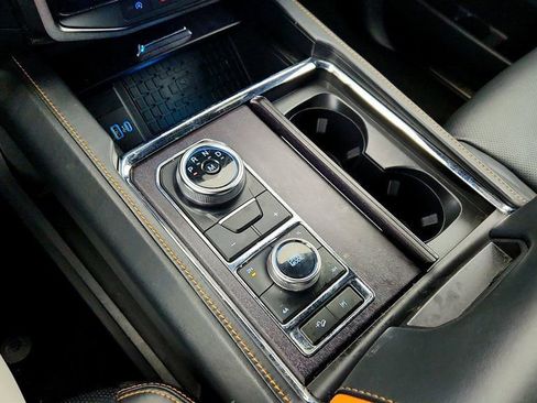 Used 2022 Ford Expedition Max Platinum image 16