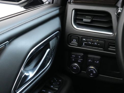 Used 2023 Chevrolet Tahoe LS image 16