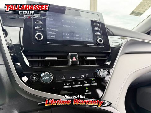 Used 2024 Toyota Camry LE FWD image 27