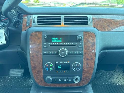 Used 2007 Chevrolet Silverado 1500 LTZ w/ Safety Package AWD/4WD image 22