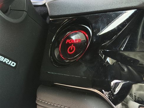 Used 2024 Honda Accord Sport image 22