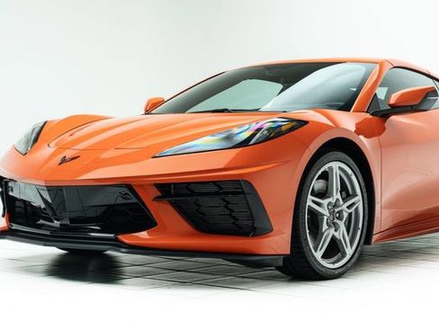 Used 2021 Chevrolet Corvette Stingray Preferred Cpe w/ Z51 Performance Package RWD image 10