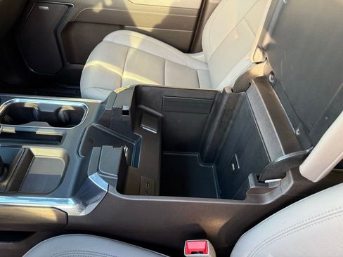 Used 2023 GMC Sierra 1500 SLT w/ SLT Premium Package image 22