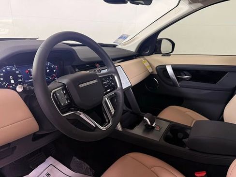 New 2025 Land Rover Discovery Sport S image 15
