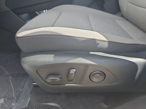 New 2026 Chevrolet Traverse LT FWD image 31