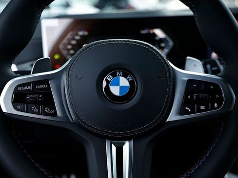 New 2026 BMW X5 M60i w/ Climate Comfort Package image 33