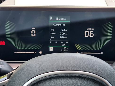 New 2025 Kia Sorento S image 7