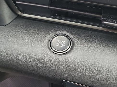 Certified 2025 Hyundai Elantra Sport image 8