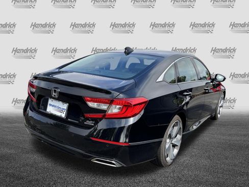 Used 2020 Honda Accord Touring image 11