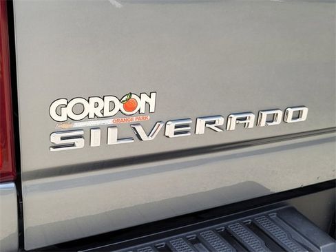 Used 2024 Chevrolet Silverado 2500 LT image 17