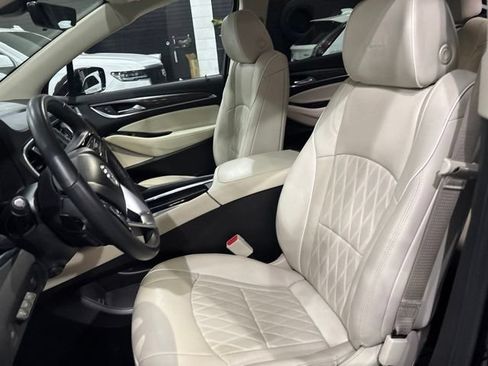 Used 2023 Buick Enclave Avenir w/ Avenir Technology Package AWD/4WD image 12