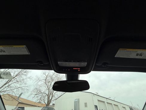 Used 2017 Chevrolet Cruze LT w/ Convenience Package image 22