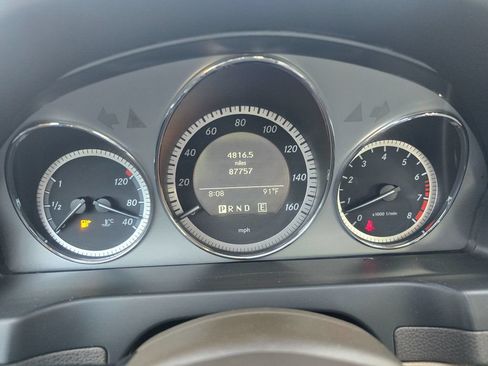 Used 2011 Mercedes-Benz C 300 4MATIC Sedan image 19