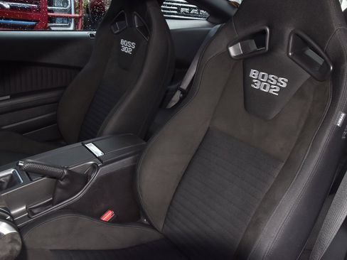 Used 2013 Ford Mustang Boss 302 image 15