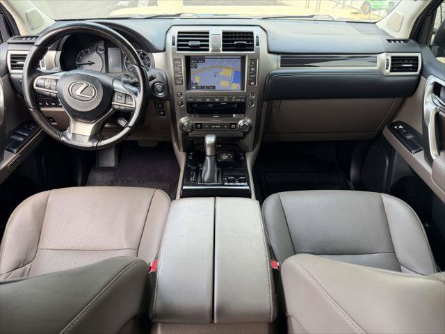 Used 2021 Lexus GX 460 Premium w/ Premium Package AWD/4WD image 16