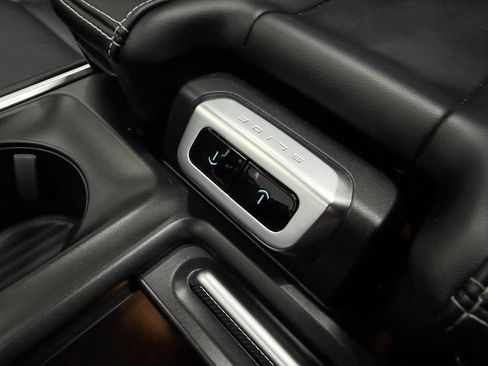 Used 2025 Ford Expedition Platinum w/ Stealth Appearance Package AWD/4WD image 20