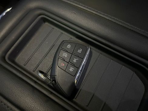 Used 2023 Chevrolet Tahoe Z71 AWD/4WD image 34