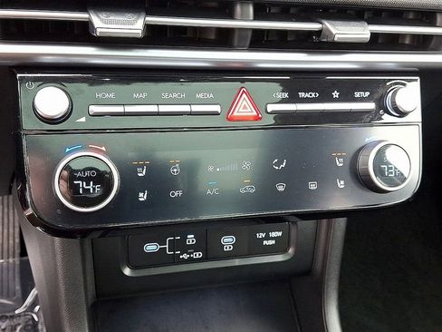 Used 2025 Hyundai Tucson Limited image 16