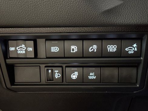 New 2026 Toyota Tundra Limited AWD/4WD image 27