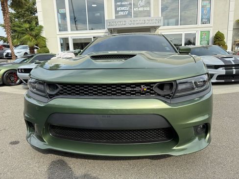 Used 2021 Dodge Charger Scat Pack image 2