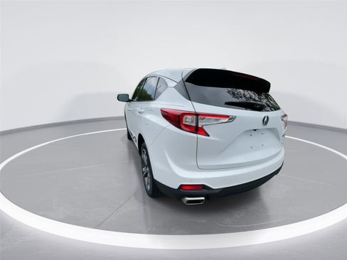 Used 2023 Acura RDX AWD w/ Advance Package image 6