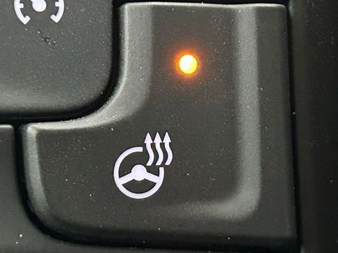 Used 2021 Chevrolet Silverado 1500 RST w/ Convenience Package II image 7