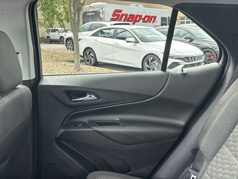 Used 2020 Chevrolet Equinox LT FWD image 29
