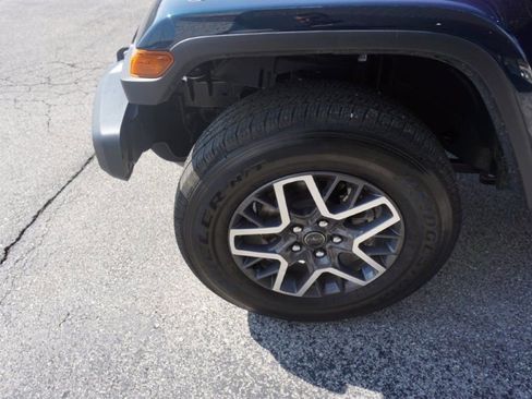 New 2025 Jeep Wrangler Sahara image 9