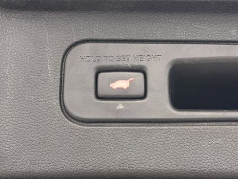 Used 2023 Honda Pilot Touring image 40