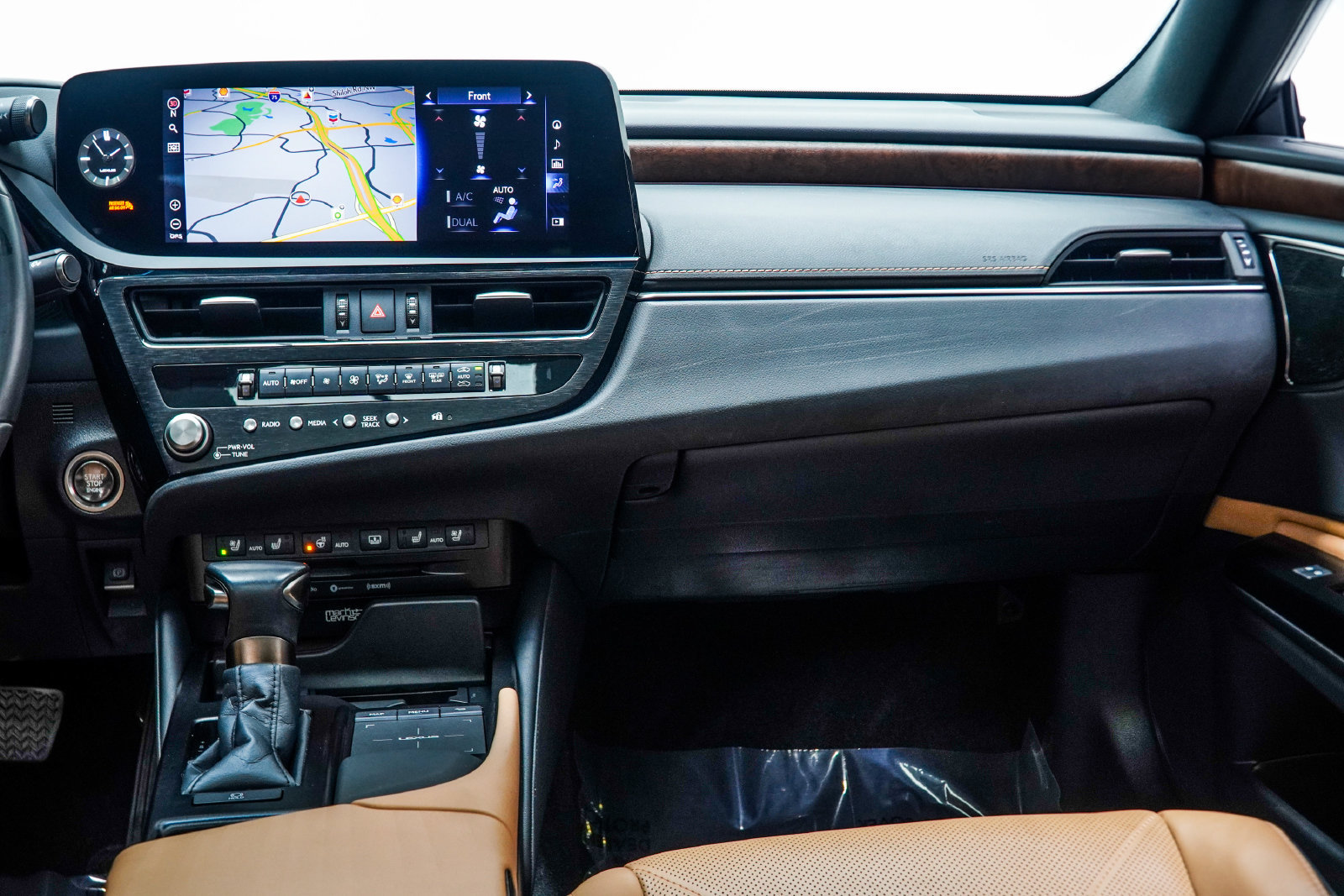 Used 2022 Lexus ES 350 Ultra Luxury w/ Accessory Package 2 FWD image 21