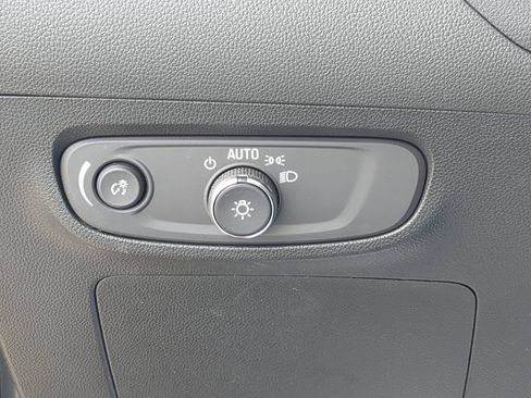 Certified 2024 Buick Encore GX Preferred FWD image 16