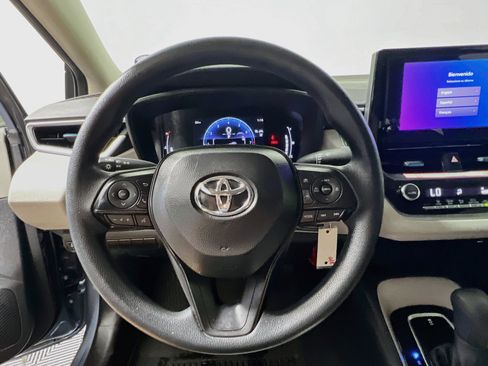 Used 2026 Toyota Corolla LE FWD image 17