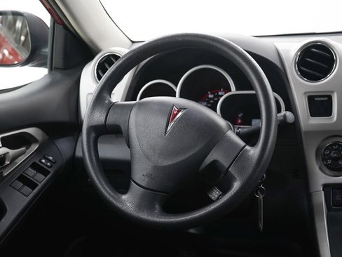 Used 2009 Pontiac Vibe w/ Preferred Package FWD image 14