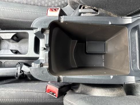 Used 2019 Ford Transit Connect XLT image 26