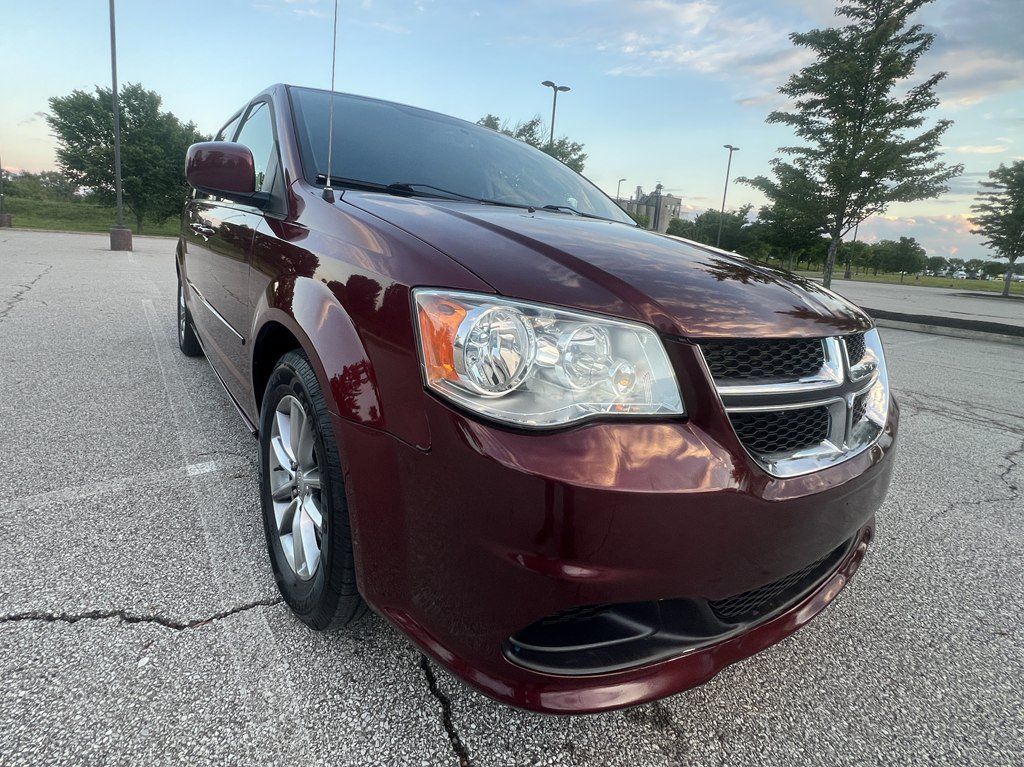Used 2017 Dodge Grand Caravan SE FWD image 7