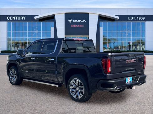 Used 2025 GMC Sierra 1500 Denali w/ Denali Reserve Package AWD/4WD image 5
