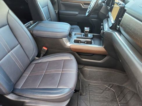 Used 2024 Chevrolet Silverado 1500 High Country w/ Technology Package image 20