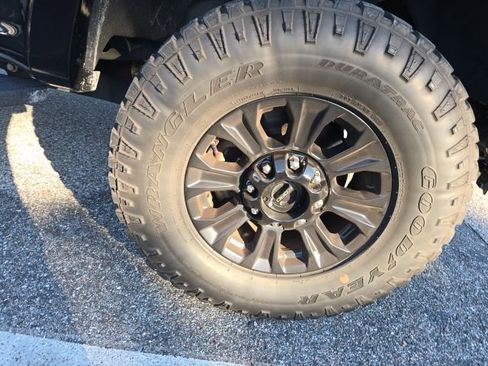 Used 2021 Ford F250 Lariat image 32