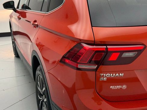 Used 2019 Volkswagen Tiguan SE w/ Panoramic Sunroof Package image 52