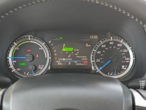 Used 2025 Toyota Highlander XLE AWD/4WD image 27