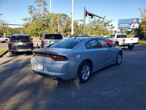 Used 2023 Dodge Charger SXT image 2