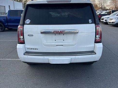 Used 2017 GMC Yukon Denali w/ Open Road Package image 10