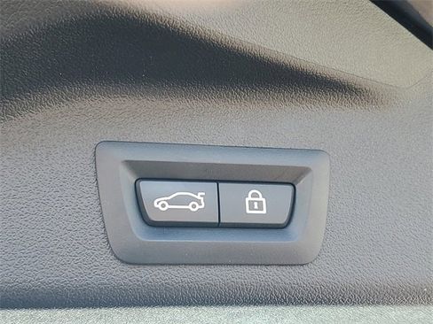 Used 2022 BMW X5 xDrive40i w/ Premium Package image 8