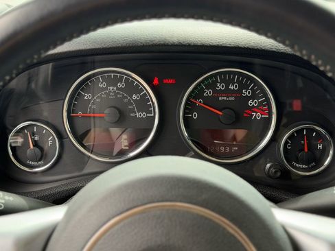 Used 2016 Jeep Wrangler Rubicon AWD/4WD image 18