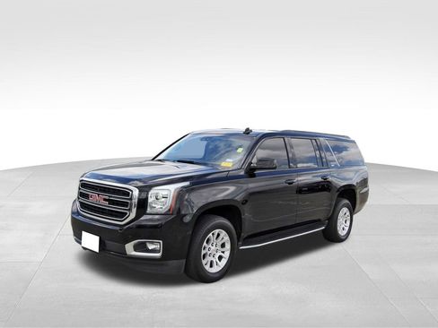 Used 2018 GMC Yukon XL SLT image 2