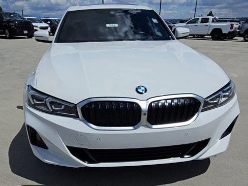Used 2023 BMW 330i Sedan w/ Premium Package image 3