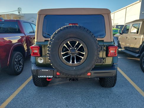 Used 2024 Jeep Wrangler Unlimited Rubicon image 8